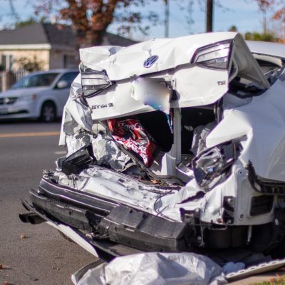 Altadena, CA – Injuries in Tesla and Semi Crash on I-5 near Lankershim Blvd