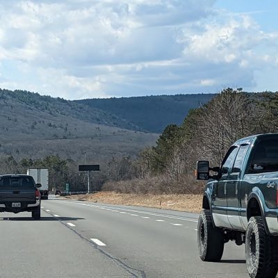Orange Co., CA – Injuries Reported in I-5 S Wreck Near SR-91